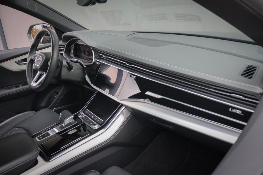 Audi Q8 55 TFSI e quattro Pro Line S | ADAPTIVE CRUISE | 360 CAMERA | MASSAGE | STOELVERWARMING & VERKOELING | STUURVERWARMING | SFEERVE ADAPTIVE