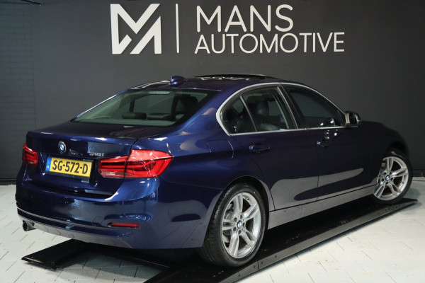 BMW 3 Serie 318i High Executive / SCHUIFDAK / LEDER / CARPLAY / STOELVERW