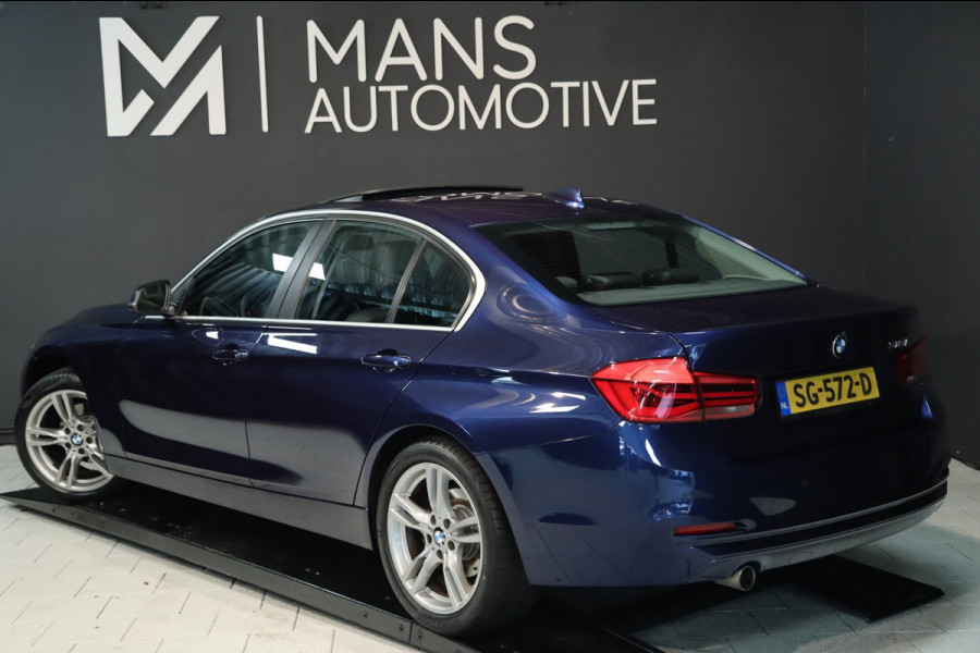 BMW 3 Serie 318i High Executive / SCHUIFDAK / LEDER / CARPLAY / STOELVERW