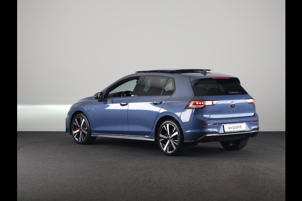 Volkswagen Golf 1.5 eHybrid GTE 272 pk Automaat (DSG) | Verlengde garantie | Navigatie | Panoramadak | Trekhaak (wegklapbaar) | Parkeersensoren (Park assist) | Rondomzicht camera | Head-up display |