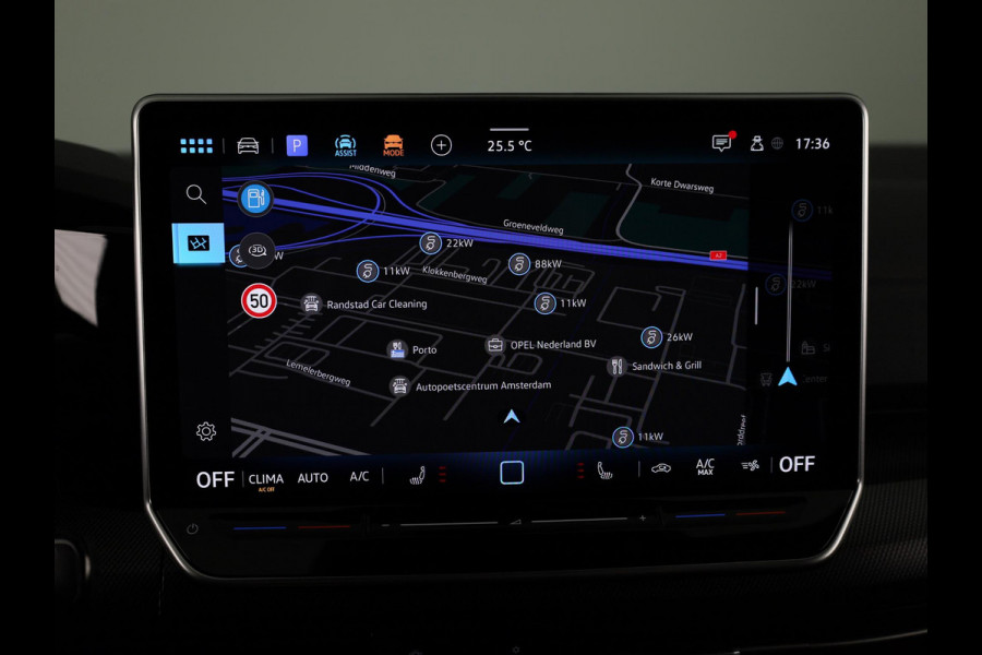 Volkswagen Golf 1.5 eHybrid GTE 272 pk Automaat (DSG) | Verlengde garantie | Navigatie | Panoramadak | Trekhaak (wegklapbaar) | Parkeersensoren (Park assist) | Rondomzicht camera | Head-up display |