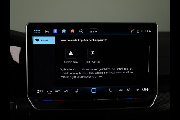 Volkswagen Golf 1.5 eHybrid GTE 272 pk Automaat (DSG) | Verlengde garantie | Navigatie | Panoramadak | Trekhaak (wegklapbaar) | Parkeersensoren (Park assist) | Rondomzicht camera | Head-up display |