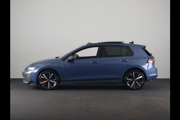 Volkswagen Golf 1.5 eHybrid GTE 272 pk Automaat (DSG) | Verlengde garantie | Navigatie | Panoramadak | Trekhaak (wegklapbaar) | Parkeersensoren (Park assist) | Rondomzicht camera | Head-up display |