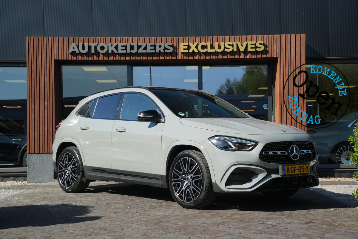 Mercedes-Benz GLA 200 AMG Line Panoramadak Adapt. Cruise AMG Pakket Ambient Wide Screen