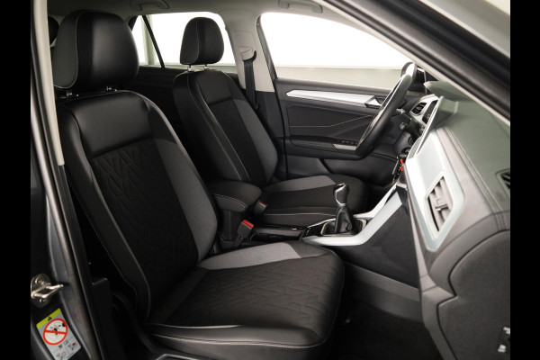Volkswagen T-Roc 1.0 TSI Life GOAL 116 pk | Navigatie | Parkeersensoren (Park assist) | Autom. airco | Adaptieve cruise control | Stoelverwarming |