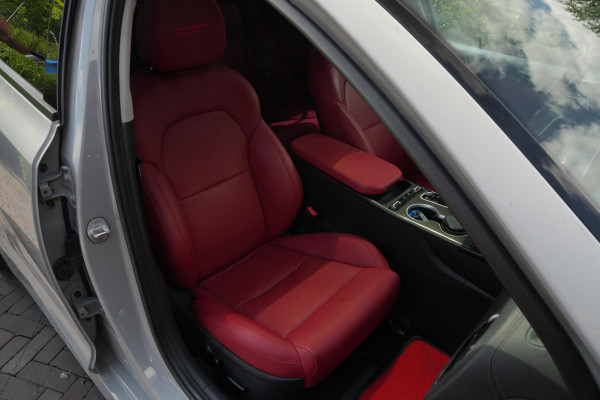 Kia Stinger 3.3 V6 T-GDI AWD GT Schuifdak Stoelverw. Leer Cruise Camera