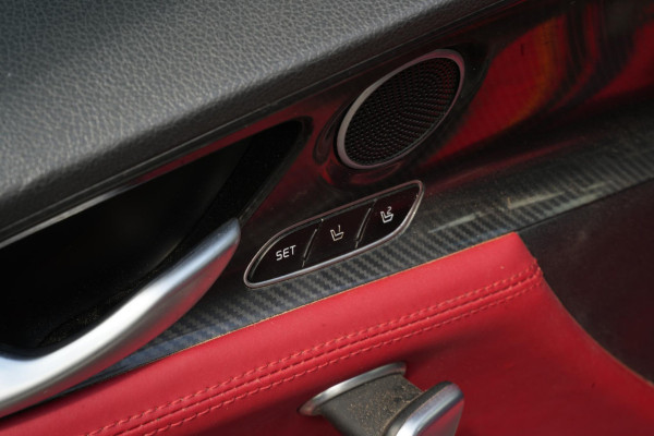 Kia Stinger 3.3 V6 T-GDI AWD GT Schuifdak Stoelverw. Leer Cruise Camera