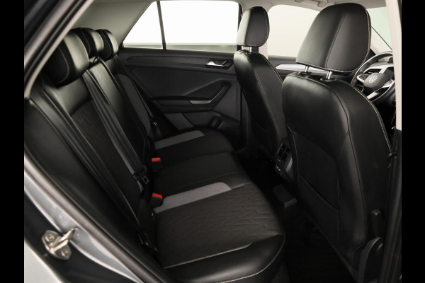 Volkswagen T-Roc 1.0 TSI Life GOAL 116 pk | Navigatie | Parkeersensoren (Park assist) | Autom. airco | Adaptieve cruise control | Stoelverwarming |