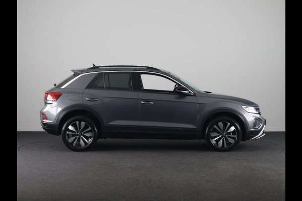 Volkswagen T-Roc 1.0 TSI Life GOAL 116 pk | Navigatie | Parkeersensoren (Park assist) | Autom. airco | Adaptieve cruise control | Stoelverwarming |