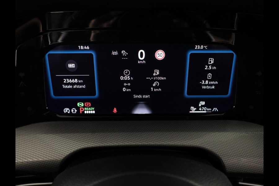 Volkswagen Golf 1.5 eHybrid Style Edition 204 pk Automaat (DSG) | Navigatie via App | Parkeersensoren (Park assist) | Achteruitrijcamera | Adaptieve cruise control | Autom. airco (3 zones) |