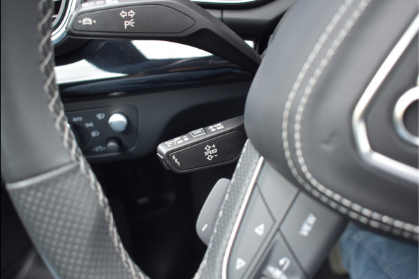 Audi Q5 50 TFSI e S-Line Competition Pano Luchtvering RS-Stoelen Matrix Full Led 21 Inch