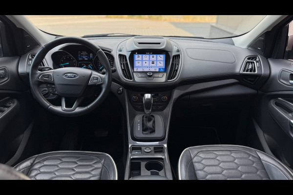 Ford Kuga Vignale 4WD AUT Pano ACC Trekhaak Camera Leder
