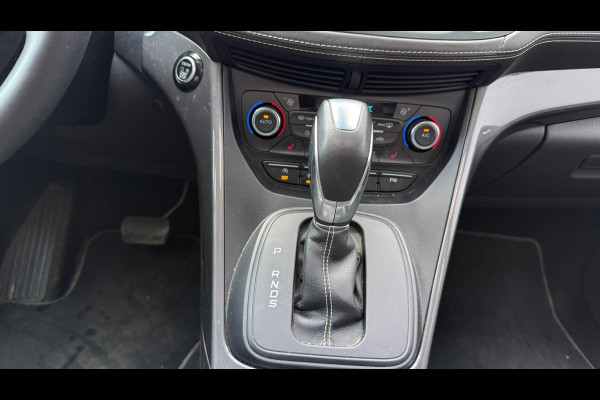 Ford Kuga Vignale 4WD AUT Pano ACC Trekhaak Camera Leder