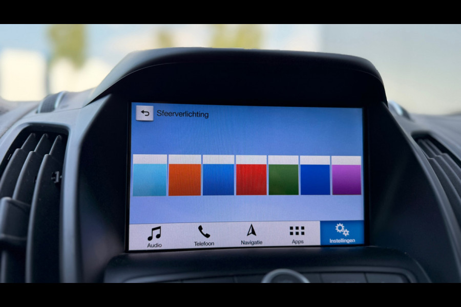 Ford Kuga Vignale 4WD AUT Pano ACC Trekhaak Camera Leder