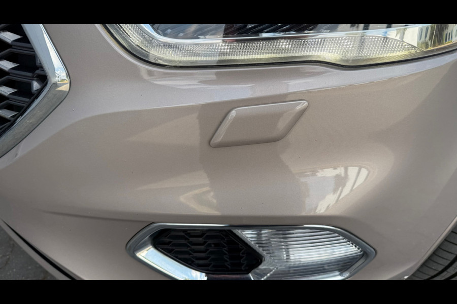 Ford Kuga Vignale 4WD AUT Pano ACC Trekhaak Camera Leder