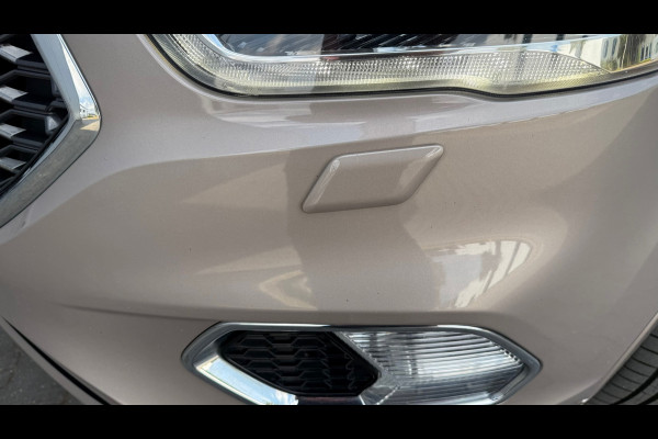 Ford Kuga Vignale 4WD AUT Pano ACC Trekhaak Camera Leder