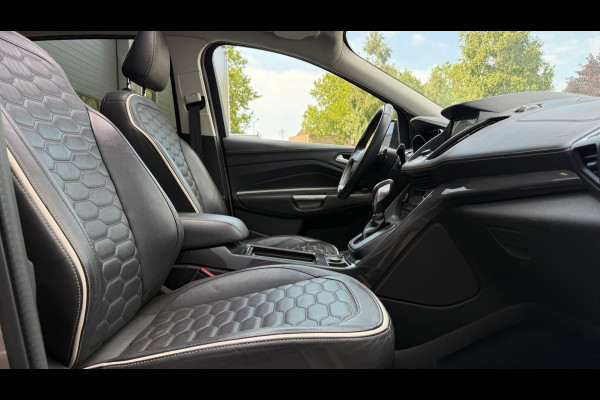 Ford Kuga Vignale 4WD AUT Pano ACC Trekhaak Camera Leder