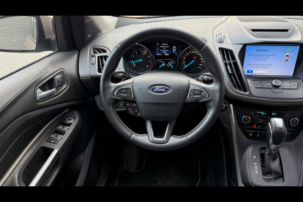 Ford Kuga Vignale 4WD AUT Pano ACC Trekhaak Camera Leder