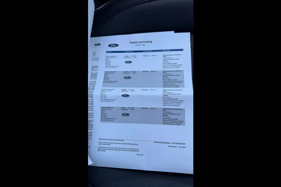 Ford Kuga Vignale 4WD AUT Pano ACC Trekhaak Camera Leder