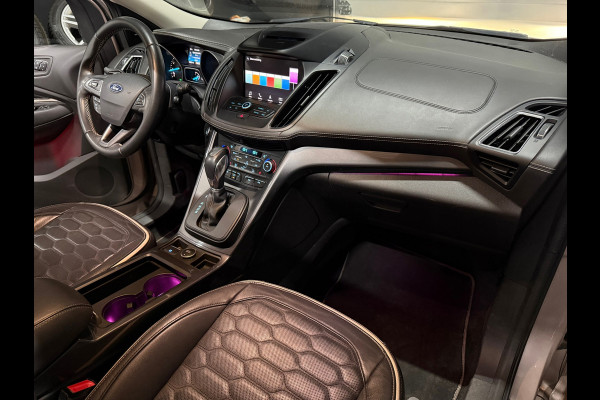 Ford Kuga Vignale 4WD AUT Pano ACC Trekhaak Camera Leder