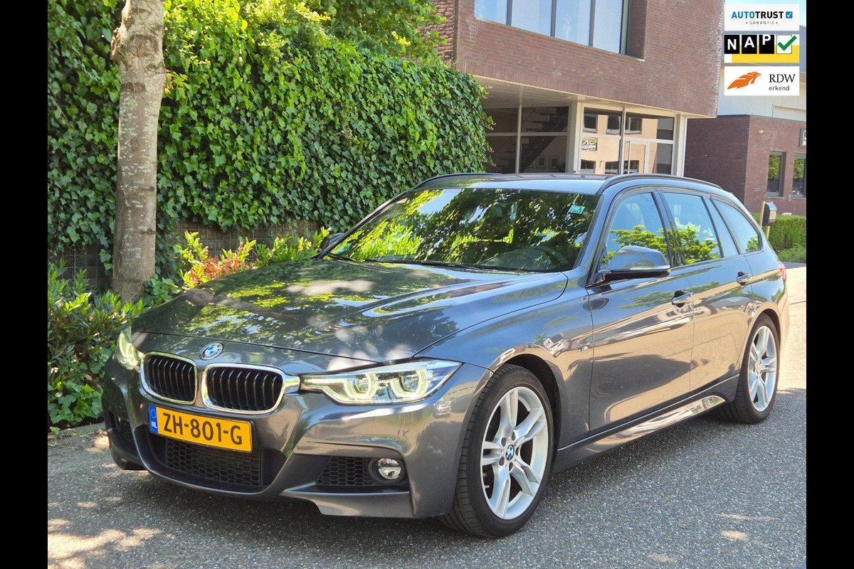 BMW 3 Serie Touring M Sport Edition Apple CarPlay Trekhaak 18inch breedset 6WB Virtual dash NAP RIJKLAAR