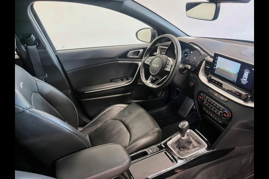 Kia Ceed 1.0 T-GDi GT-Line Panoramadak Navigatie Apple Carplay Android Auto Camera Parkeerhulp achter Adaptive Cruise Control Stoel- en stuurverwarming Stoelventilatie Dodehoekassistent Climate Control Lichtmetalen velgen