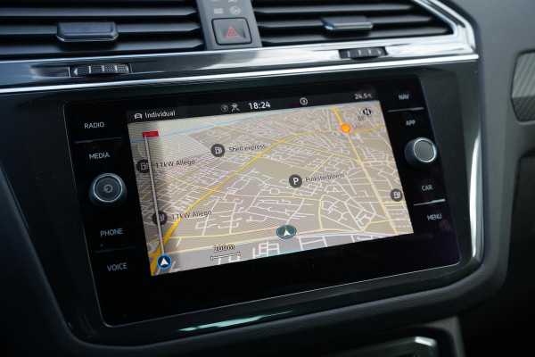 Volkswagen Tiguan 2.0 TDI R-Line Business+ IQ Light R Line Adapt. Cruise Stoelverw.