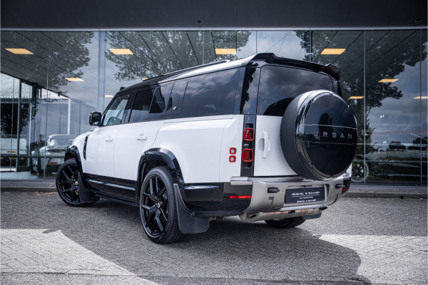 Land Rover Defender 130 3.0 P400 130 X-Dynamic SE 8-p ** Panodak ** Trekhaak ** Meridian ** Treeplanken ** URBAN ** Memory ** 23 inch ** Ventilatie