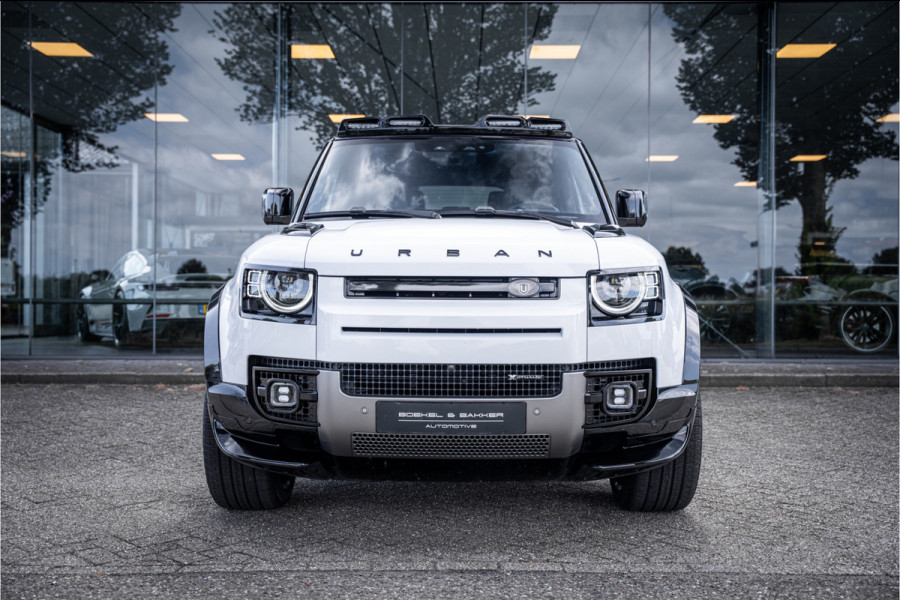 Land Rover Defender 130 3.0 P400 130 X-Dynamic SE 8-p ** Panodak ** Trekhaak ** Meridian ** Treeplanken ** URBAN ** Memory ** 23 inch ** Ventilatie