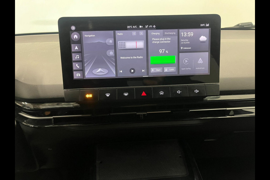 MG Mg4 electric Luxury 64 kWh SOH 95,5% Navigatie Apple Carplay Android Auto Camera Parkeerhulp Adaptive Cruise Control Stoel- en stuurverwarming Climate Control Lichtmetalen velgen