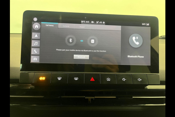 MG Mg4 electric Luxury 64 kWh SOH 95,5% Navigatie Apple Carplay Android Auto Camera Parkeerhulp Adaptive Cruise Control Stoel- en stuurverwarming Climate Control Lichtmetalen velgen
