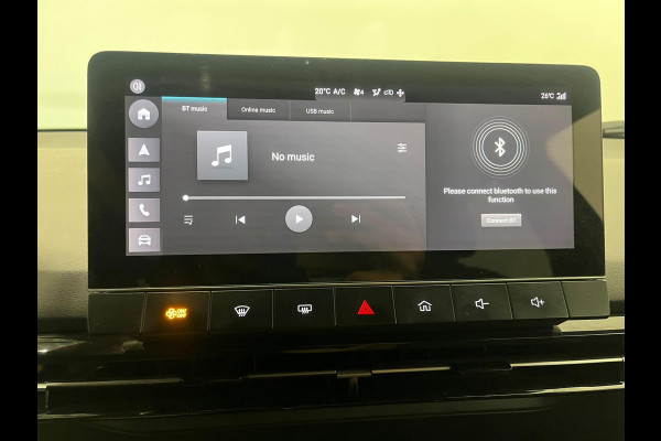 MG Mg4 electric Luxury 64 kWh SOH 95,5% Navigatie Apple Carplay Android Auto Camera Parkeerhulp Adaptive Cruise Control Stoel- en stuurverwarming Climate Control Lichtmetalen velgen