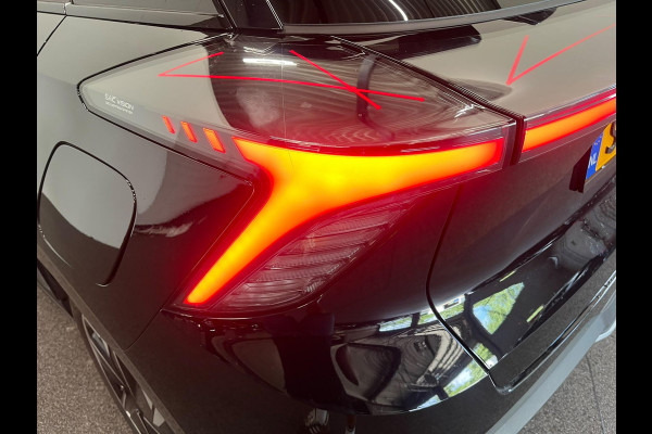 MG Mg4 electric Luxury 64 kWh SOH 95,5% Navigatie Apple Carplay Android Auto Camera Parkeerhulp Adaptive Cruise Control Stoel- en stuurverwarming Climate Control Lichtmetalen velgen