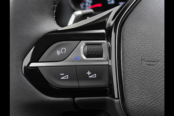 Peugeot 3008 1.2 PureTech Active Business Navigatie Apple Carplay Android Auto Parkeerhulp Cruise Control Stoelverwarming Virtual Cockpit Climate Control Lichtmetalen velgen