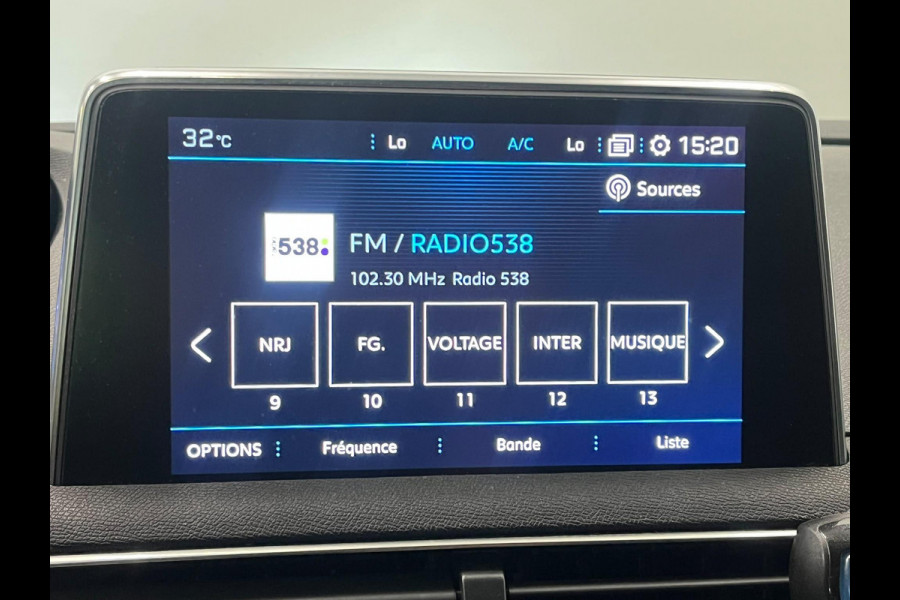 Peugeot 3008 1.2 PureTech Active Business Navigatie Apple Carplay Android Auto Parkeerhulp Cruise Control Stoelverwarming Virtual Cockpit Climate Control Lichtmetalen velgen