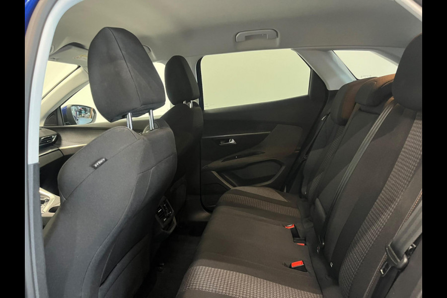 Peugeot 3008 1.2 PureTech Active Business Navigatie Apple Carplay Android Auto Parkeerhulp Cruise Control Stoelverwarming Virtual Cockpit Climate Control Lichtmetalen velgen