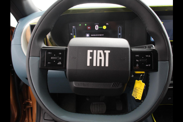 Fiat Grande Panda La Prima 7.4 kW 44 kWh Cruise control Cruise control Achteruitrijcamera Voorstoelen verwarmd Stuurverwarming Parkeersensoren Apple Carplay/ Android Auto