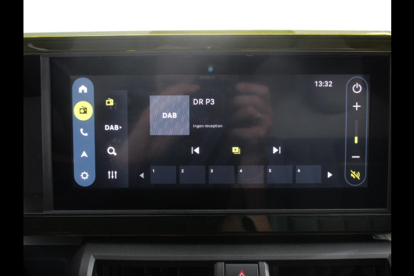 Fiat Grande Panda La Prima 7.4 kW 44 kWh Cruise control Cruise control Achteruitrijcamera Voorstoelen verwarmd Stuurverwarming Parkeersensoren Apple Carplay/ Android Auto