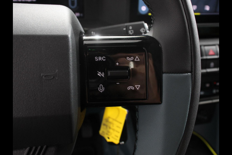 Fiat Grande Panda La Prima 7.4 kW 44 kWh Cruise control Cruise control Achteruitrijcamera Voorstoelen verwarmd Stuurverwarming Parkeersensoren Apple Carplay/ Android Auto