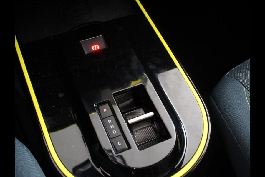 Fiat Grande Panda La Prima 7.4 kW 44 kWh Cruise control Cruise control Achteruitrijcamera Voorstoelen verwarmd Stuurverwarming Parkeersensoren Apple Carplay/ Android Auto