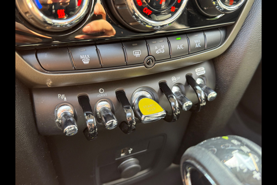 MINI Countryman 220PK HYBRID COOPER S E ALL4 CHILI SPORT LEDER/NAVI/CARPLAY/PANORAMADAK