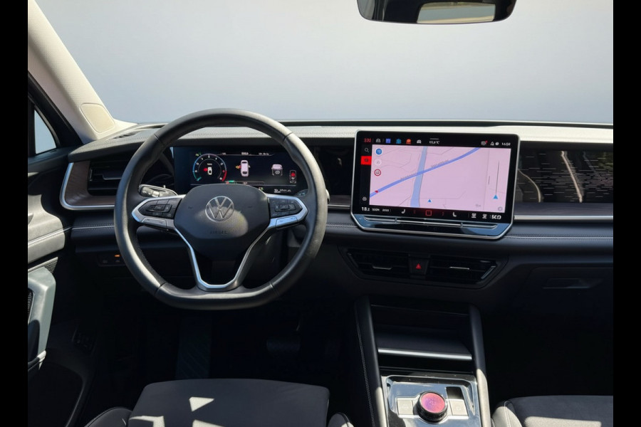 Volkswagen Tayron 1.5 eHybrid PHEV 204PK ELEGANCE 360CAMERA/NAVI/SFEER.VERL/ELEKTR.KLEP ***