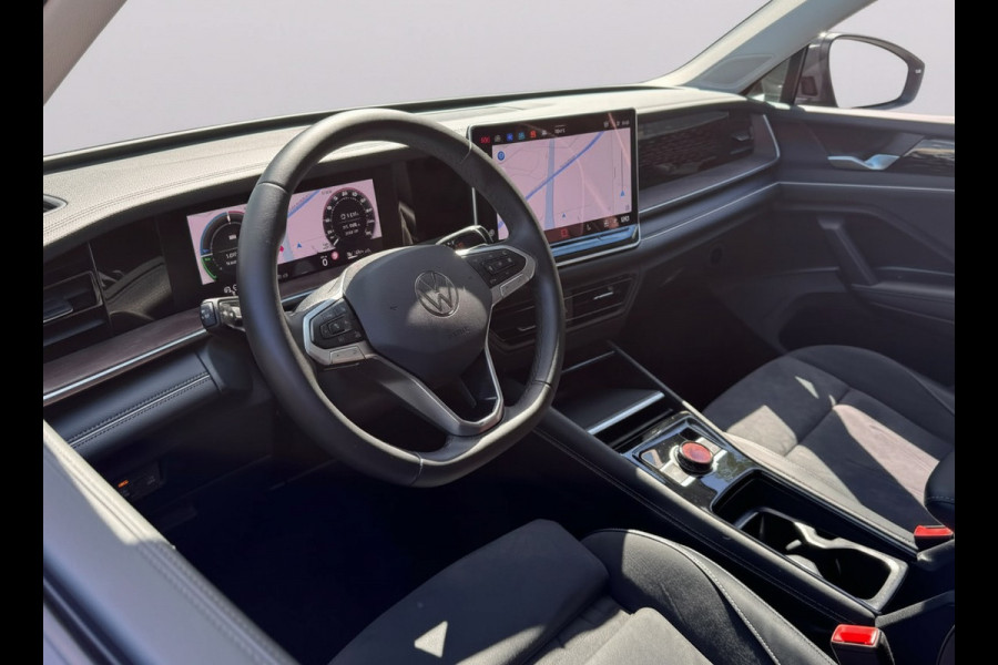 Volkswagen Tayron 1.5 eHybrid PHEV 204PK ELEGANCE 360CAMERA/NAVI/SFEER.VERL/ELEKTR.KLEP ***