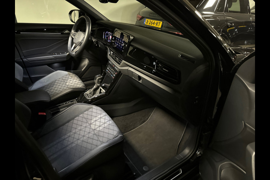 Volkswagen T-Roc 1.5 TSI R-Line Pano|IQ|Keyles|CarPlay|Sfeer