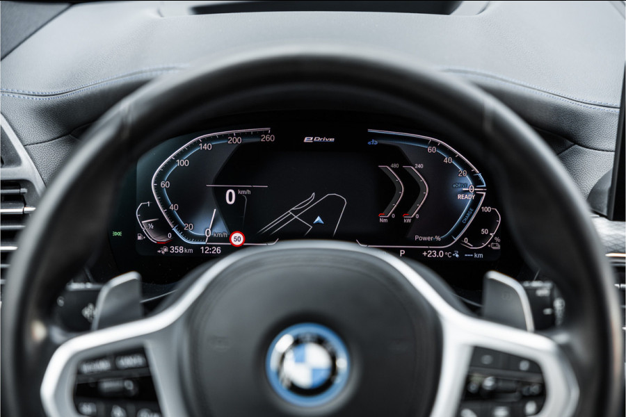 BMW X3 xDrive30e M-Sport Leder / Head-Up / HiFi / Trekhaak / 360 camera