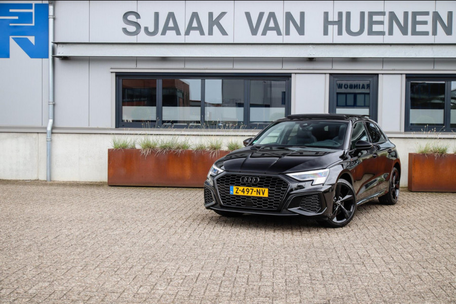 Audi A3 Sportback 40 TFSI e PHEV S Edition S-line 204pk S-Tronic! 1e|DLR|Panoramadak|Virtual Cockpit|Kuipstoelen|LED Matrix|Black