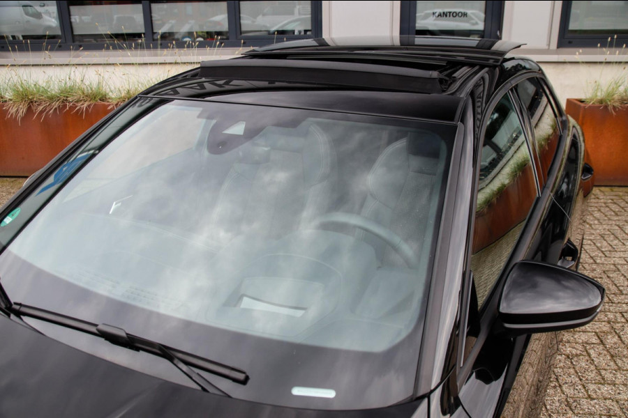 Audi A3 Sportback 40 TFSI e PHEV S Edition S-line 204pk S-Tronic! 1e|DLR|Panoramadak|Virtual Cockpit|Kuipstoelen|LED Matrix|Black