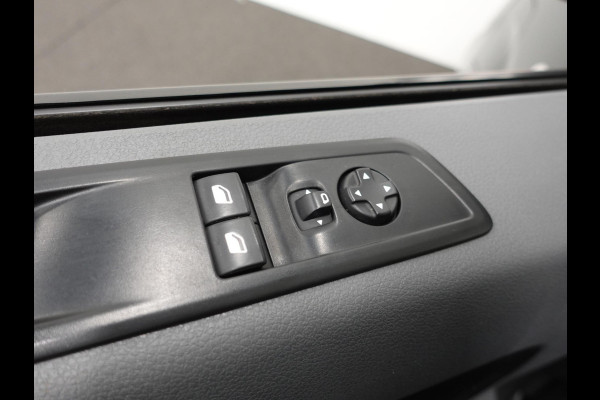 Opel Vivaro-e Combi L3H1 75 kWh 9-persoons PERSONENBUS Airco Navi PDCA Sidebars