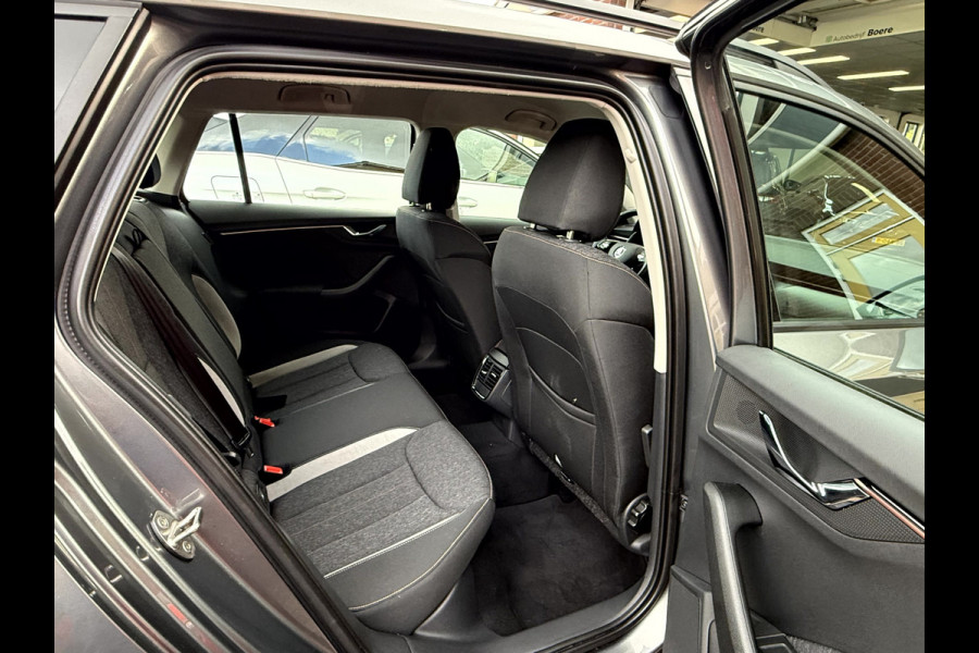 Škoda Kamiq 1.0 TSI Business Edition slechts 1369km!, Virt.Dash, Stoelverwarming