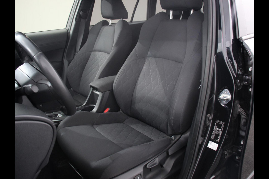 Toyota Corolla Cross Hybrid 200 Style Automaat Climate control Adaptieve cruise control Led Camera Verwarmde voorstoelen Keyless Trekhaak Stuurverwarming Apple Carplay/ Android Auto